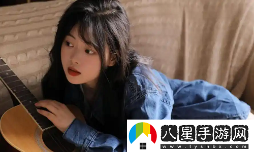 女班長(zhǎng)被C扒衣服