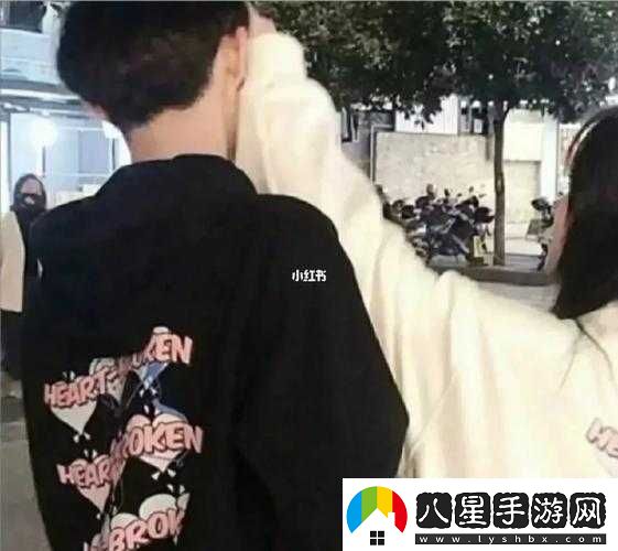 真人雙女CP情侶頭像：情比金堅(jiān)愛如深海